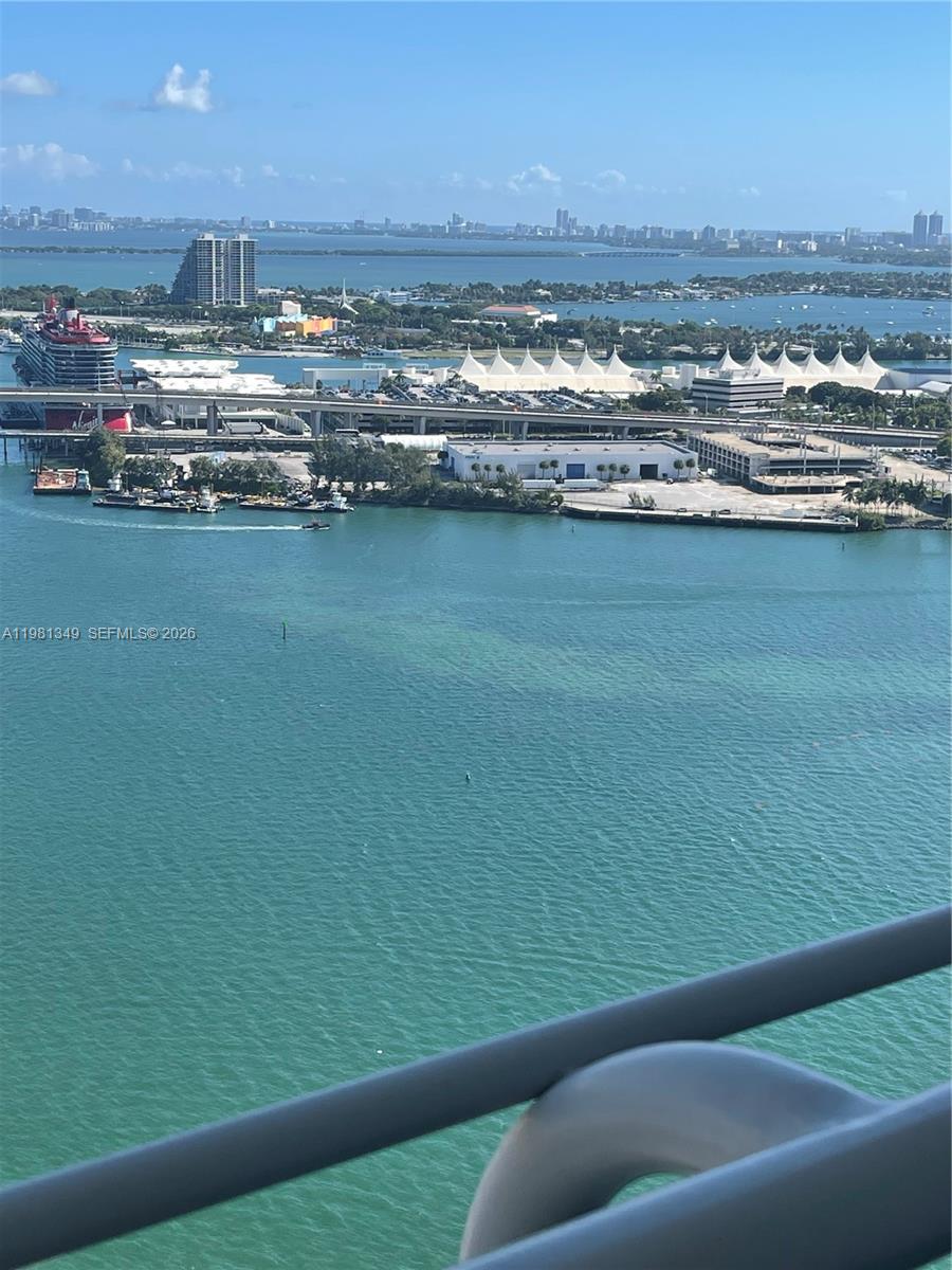 ONE MIAMI EAST CONDO - Residential Lease