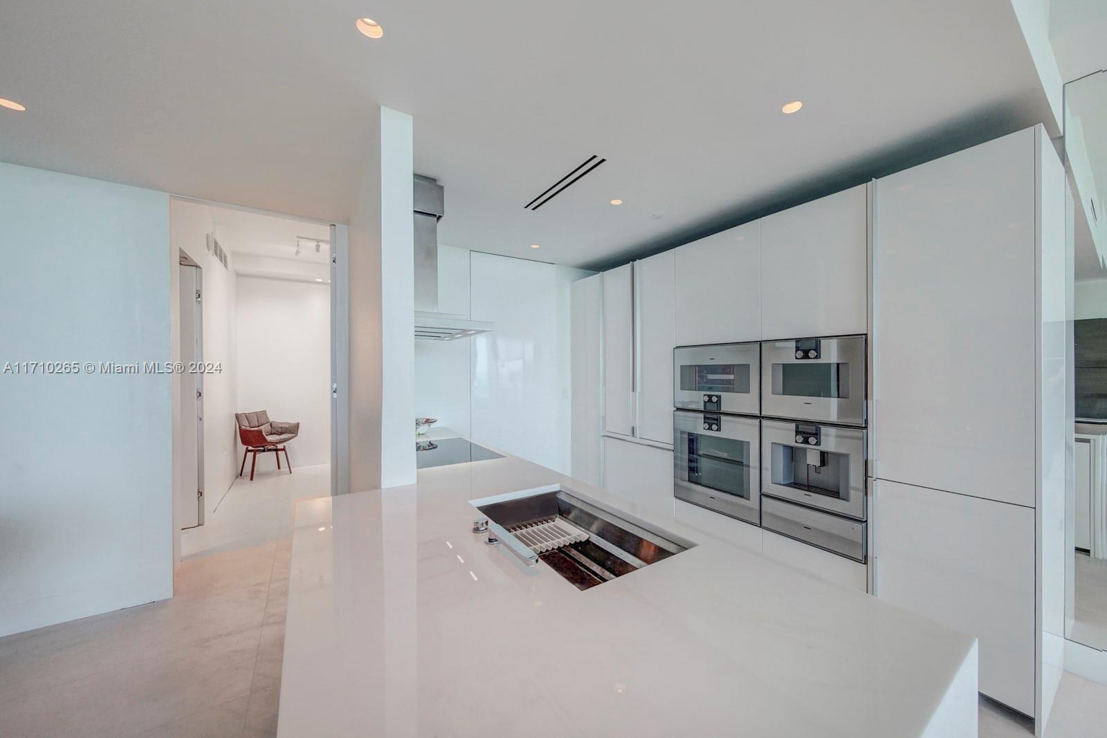 OCEANA BAL HARBOUR CONDO - Residential