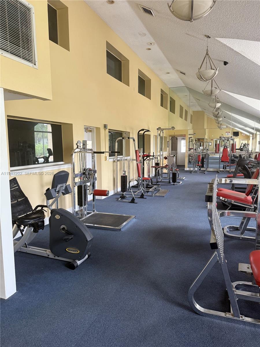 CORAL KEY CONDO - Residential Lease