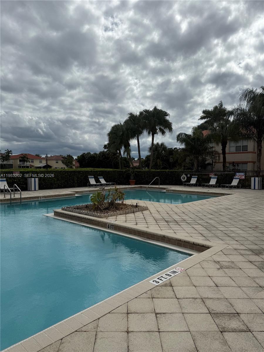 CORAL KEY CONDO - Residential Lease