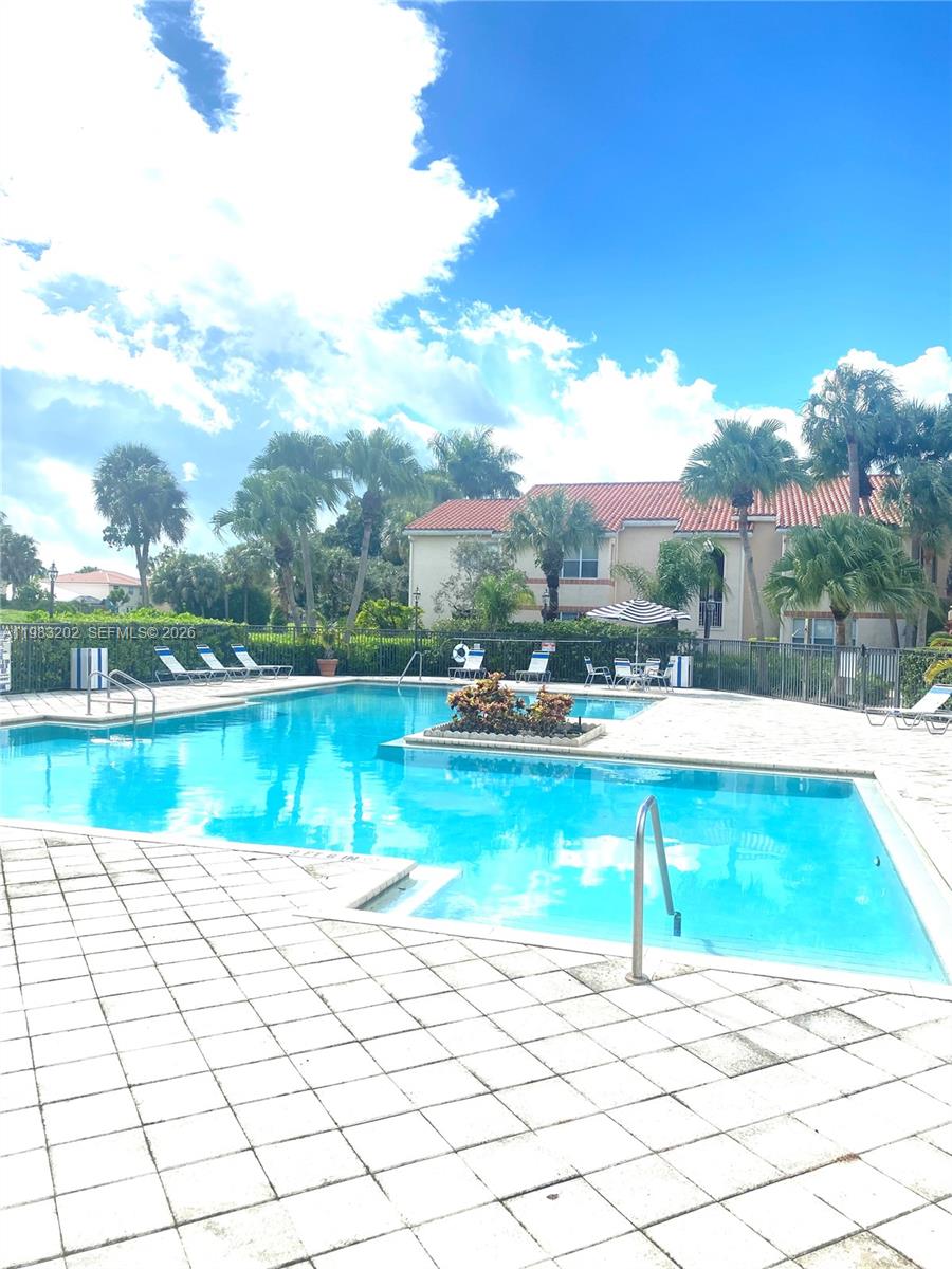 CORAL KEY CONDO - Residential Lease
