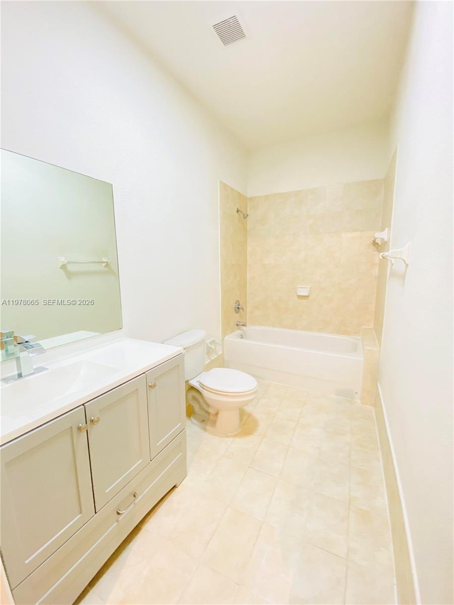 OLD BISCAYNE VILLAS CONDO - Residential Lease