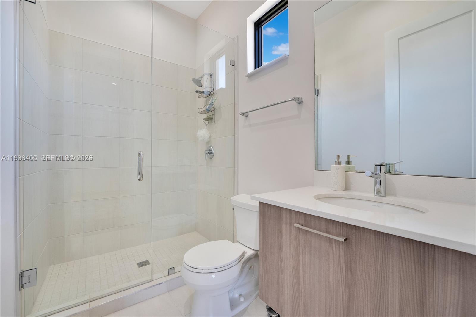 DOWNTOWN DORAL SOUTH PHAS - Residential