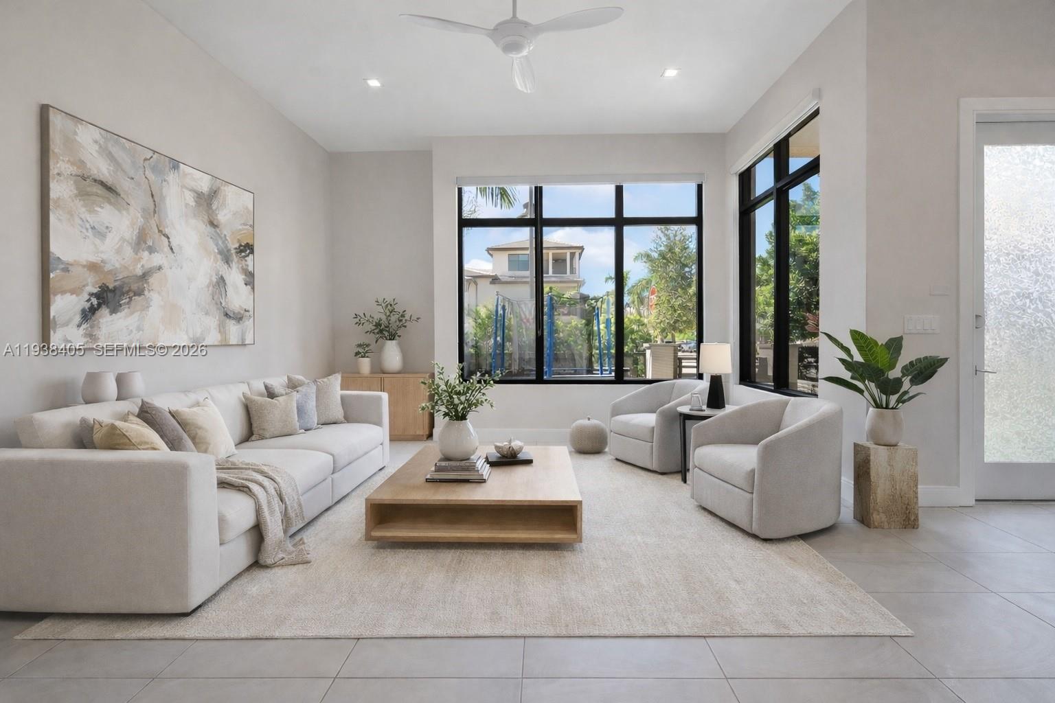 DOWNTOWN DORAL SOUTH PHAS - Residential