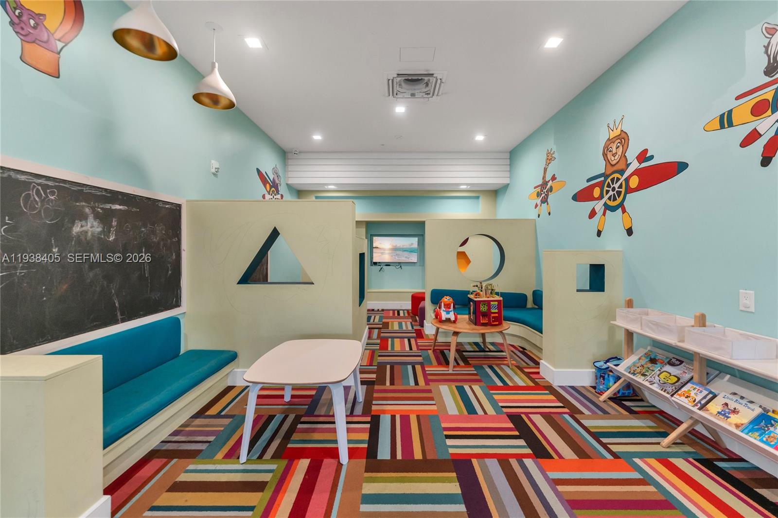 DOWNTOWN DORAL SOUTH PHAS - Residential