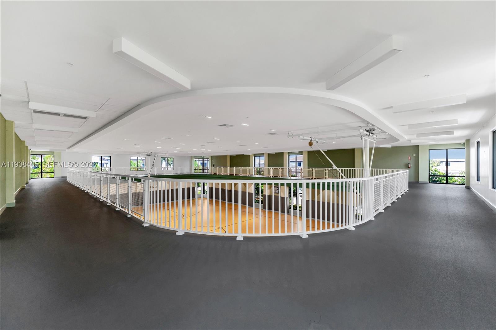 DOWNTOWN DORAL SOUTH PHAS - Residential