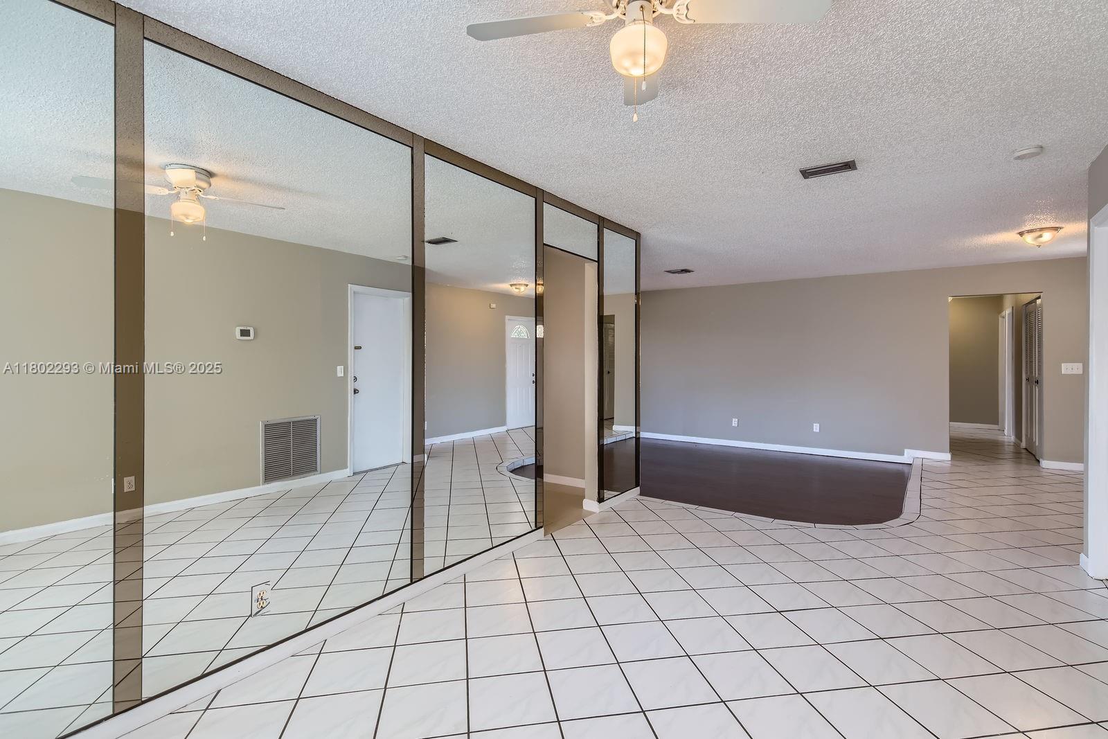 10950 NW 38th Ct