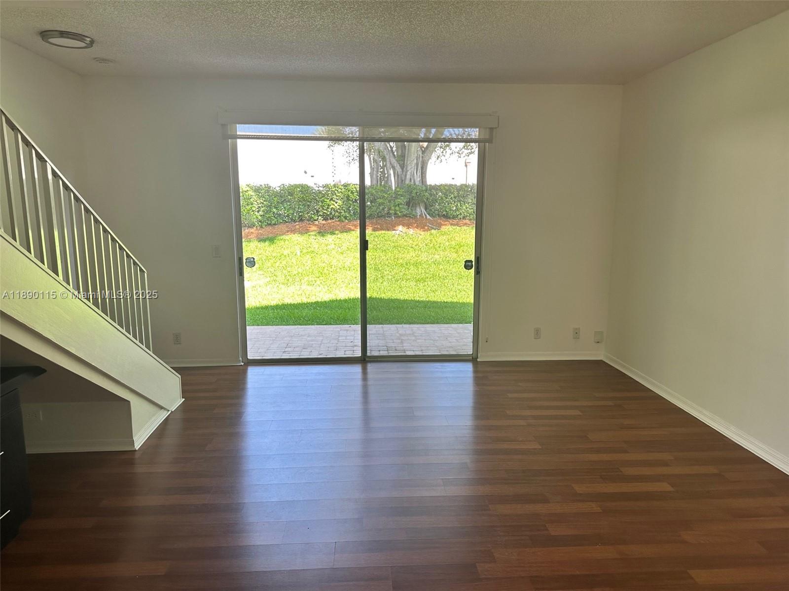 SECTORS 3 & 4 BOUNDARY PL - Residential Lease