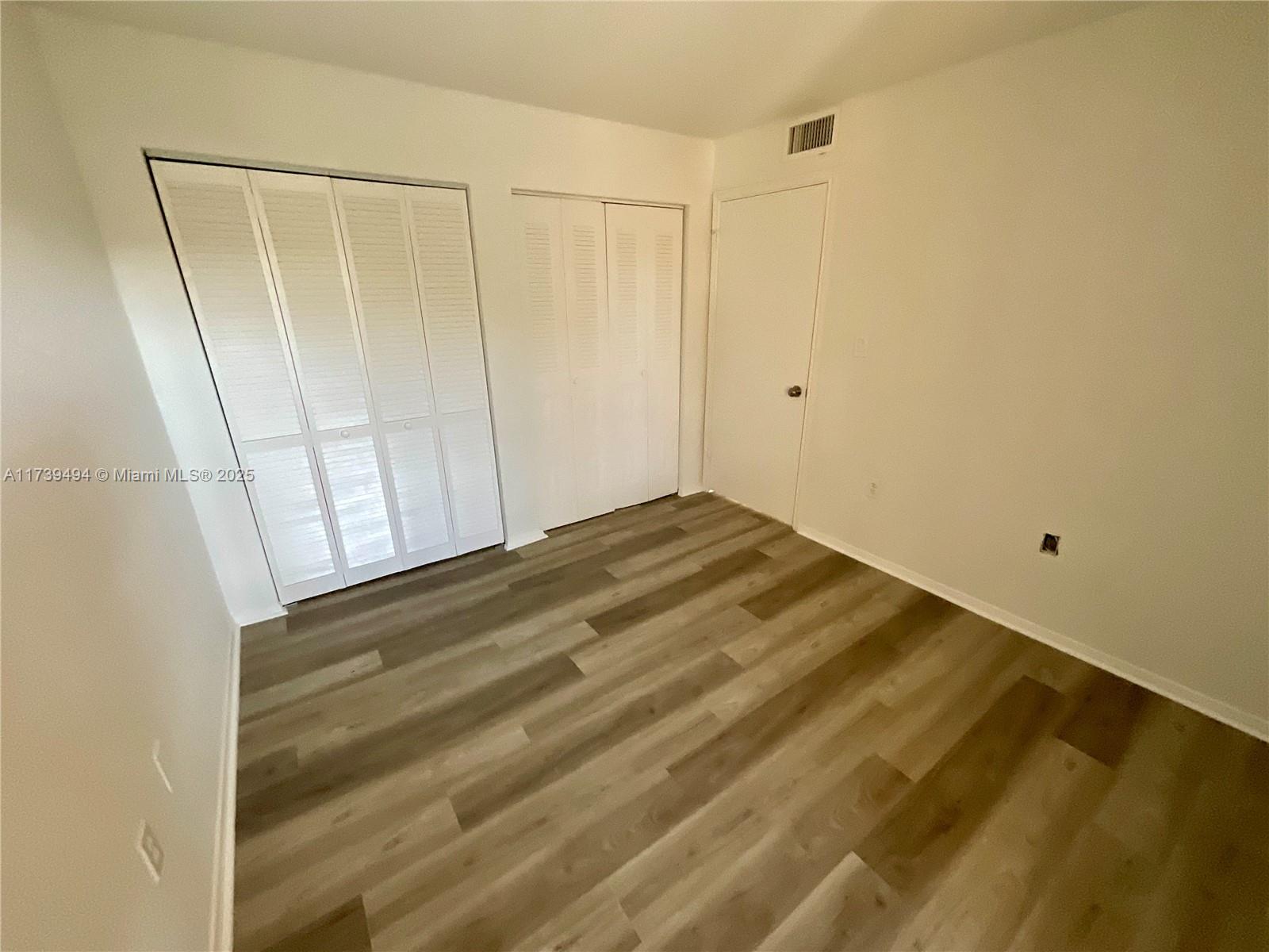 SAILBOAT POINTE CONDO - Residential