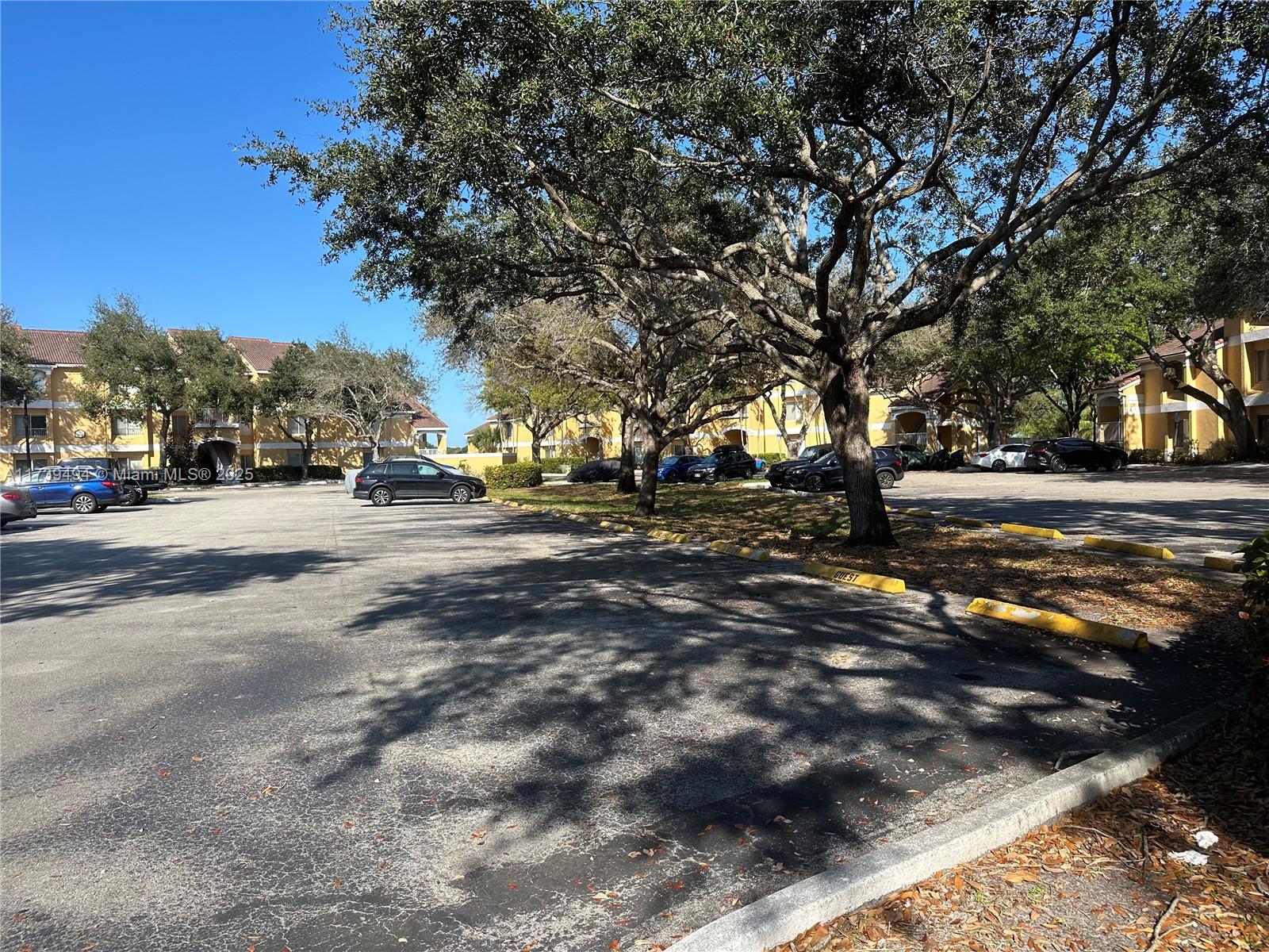SAILBOAT POINTE CONDO - Residential