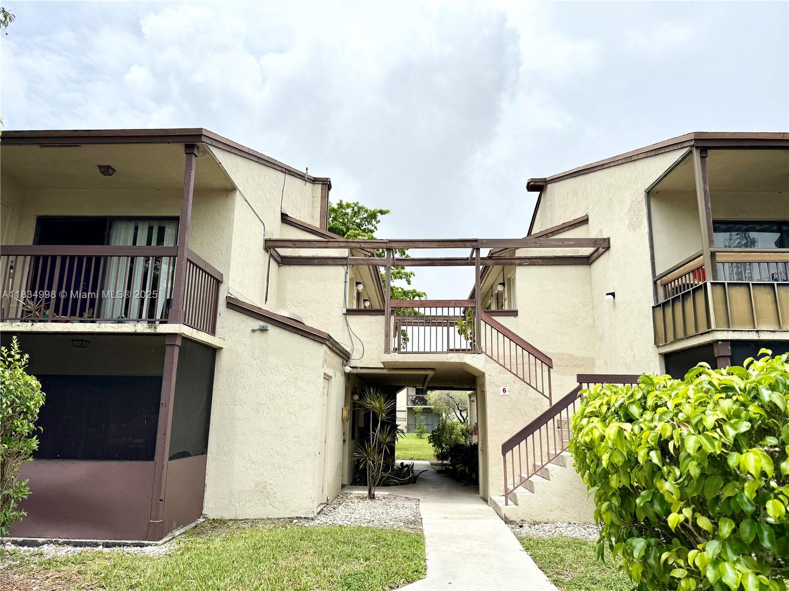 Investor Opportunity! Spacious and well-maintained 2BR/2BA condo in Miami Gardens with immediate rental income. Unit is tenant-occupied with a reliable tenant paying $2,100/month, with a lease recently renewed through July 2026 , offering steady cash flow and strong ROI potential.
Please do not disturb tenants. Showings with executed contract only. Great opportunity to add a performing asset to your investment portfolio!