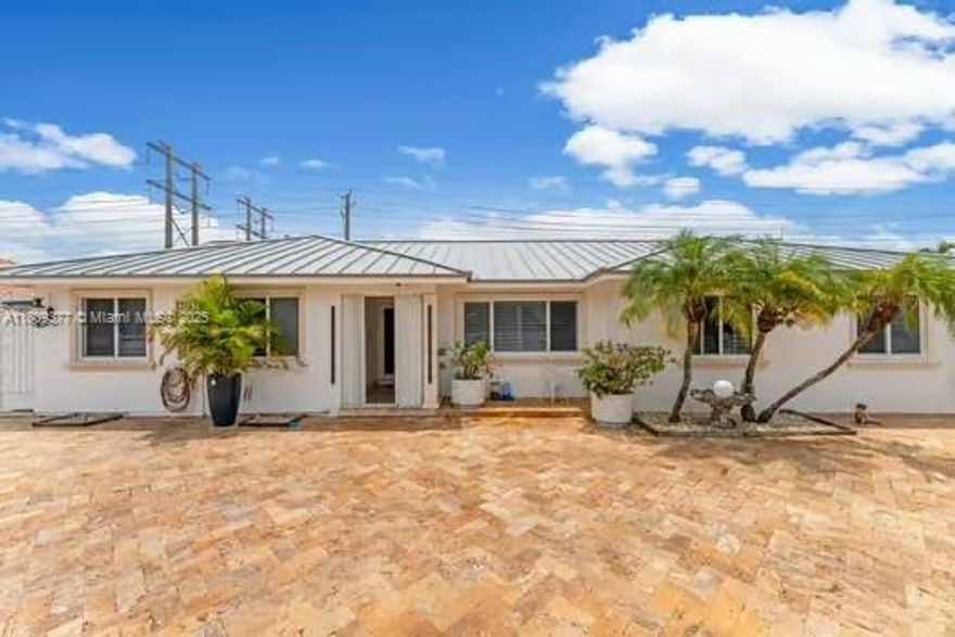 Discover this impressive and fully remodeled property featuring a spectacular driveway, brand-new metal roof, and impact-resistant windows and doors throughout. Designed with comfort and functionality in mind, this home is move-in ready and already generating extra income from day one , an ideal opportunity for new owners or those seeking additional revenue.
In addition to its impeccable upgrades, the property boasts a prime location and comes with highly motivated sellers, making this an exceptional deal you won’t want to miss!