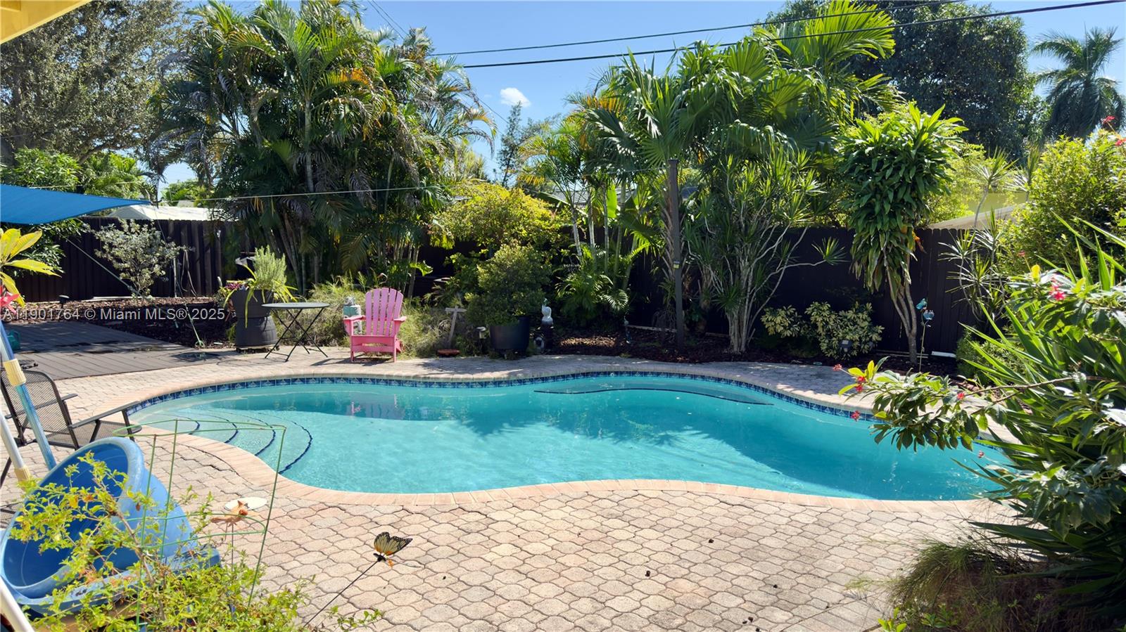 JENADA VILLAS - Residential