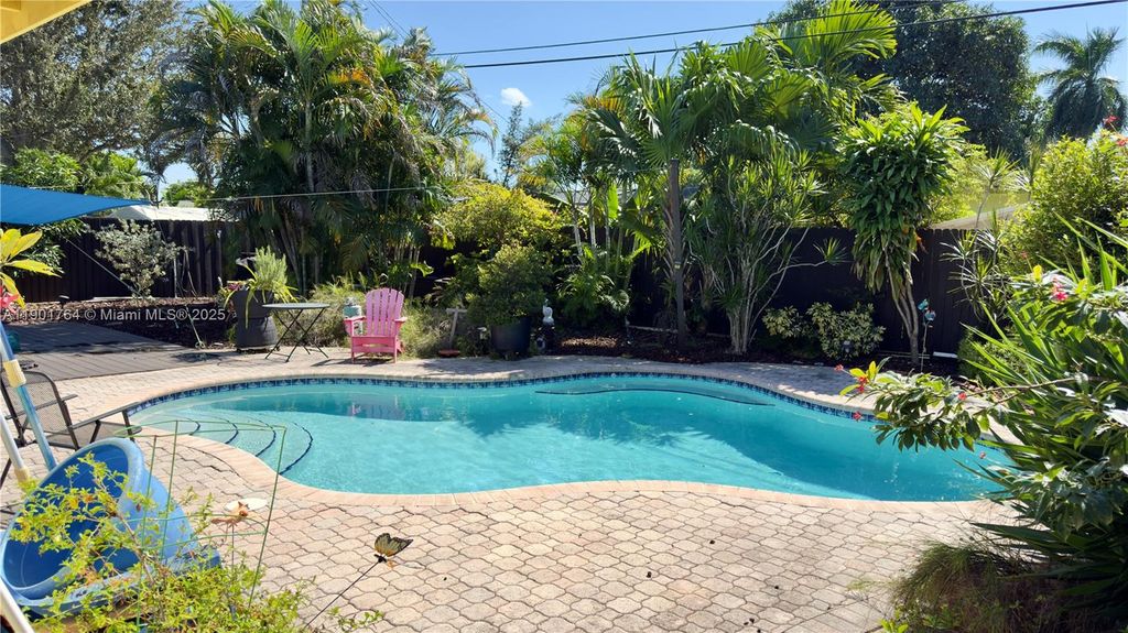 Photo of 800 NW 29th St, Wilton Manors, FL 33311 (MLS # A11901764)