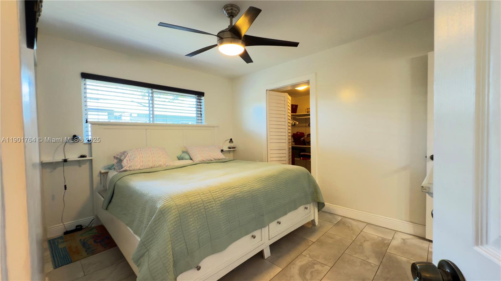 JENADA VILLAS - Residential