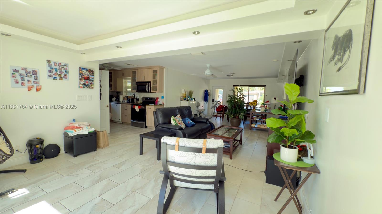 JENADA VILLAS - Residential