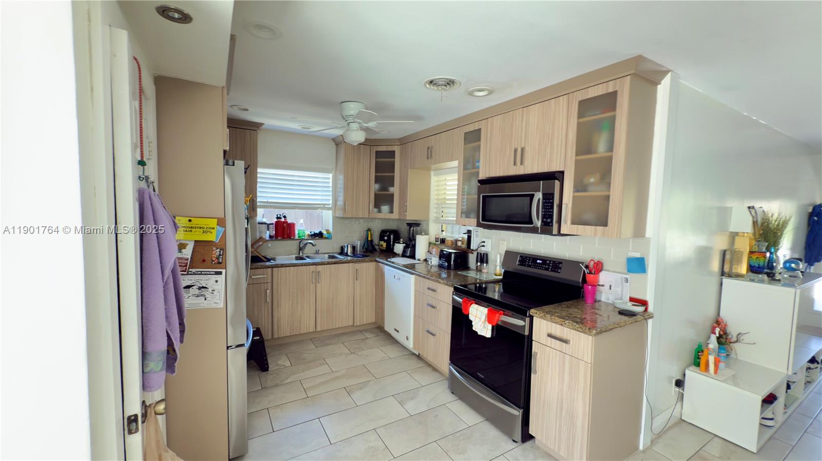 JENADA VILLAS - Residential