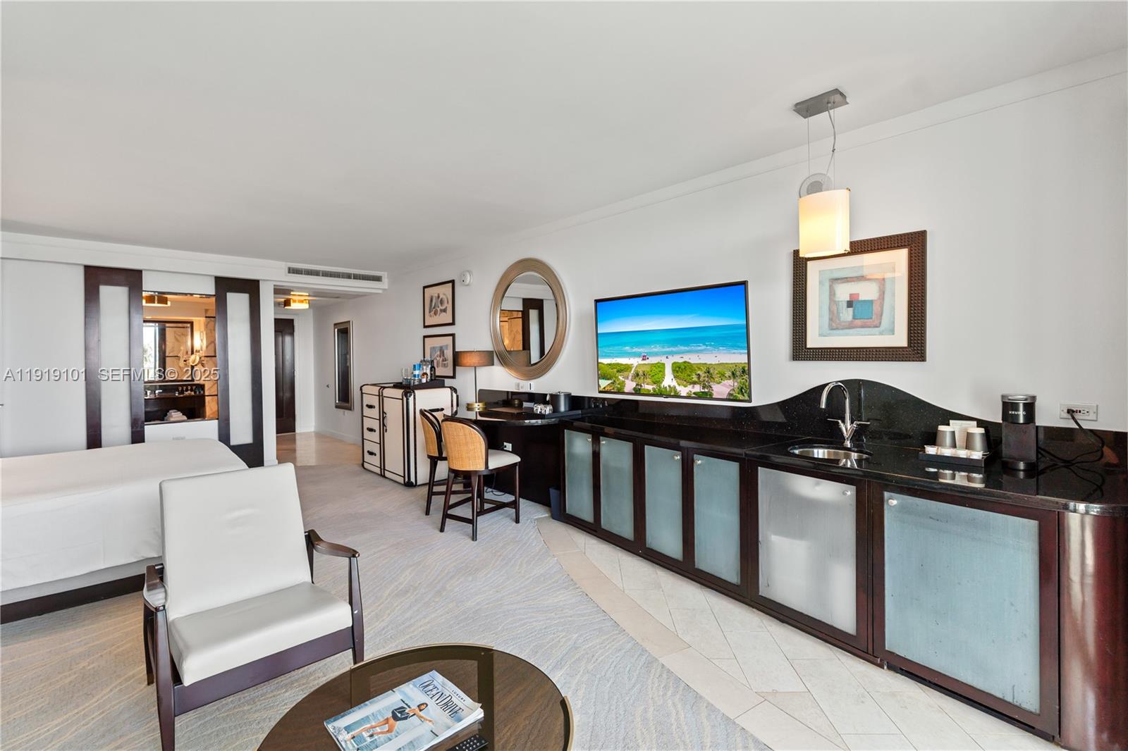 FONTAINEBLEAU III - Residential