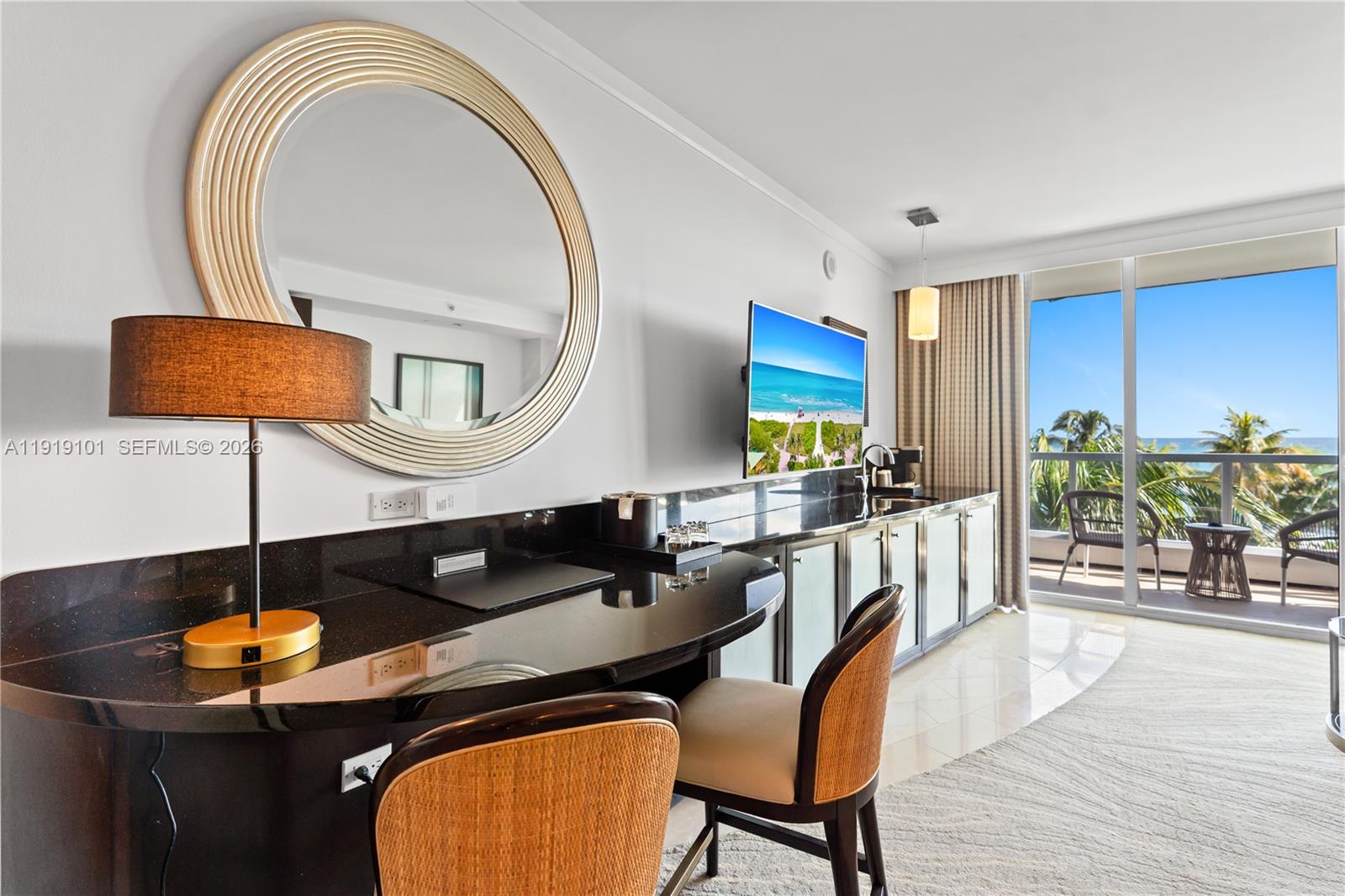 FONTAINEBLEAU III - Residential