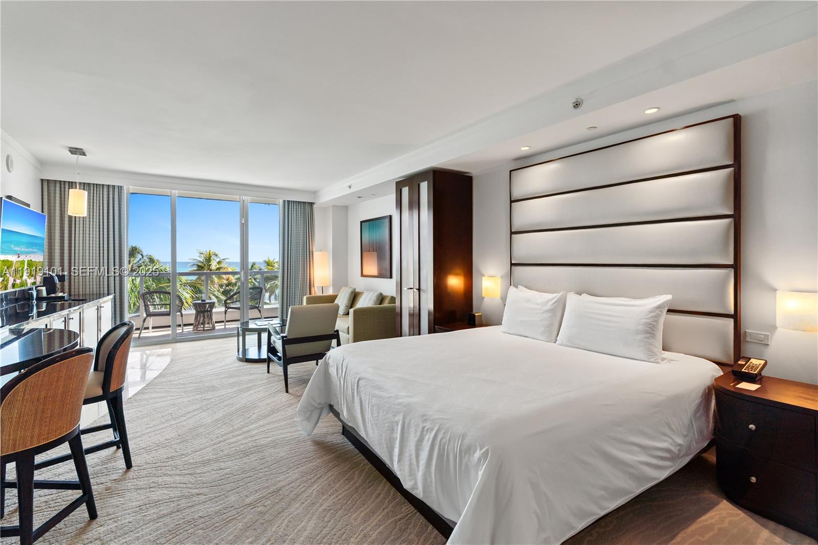 FONTAINEBLEAU III - Residential