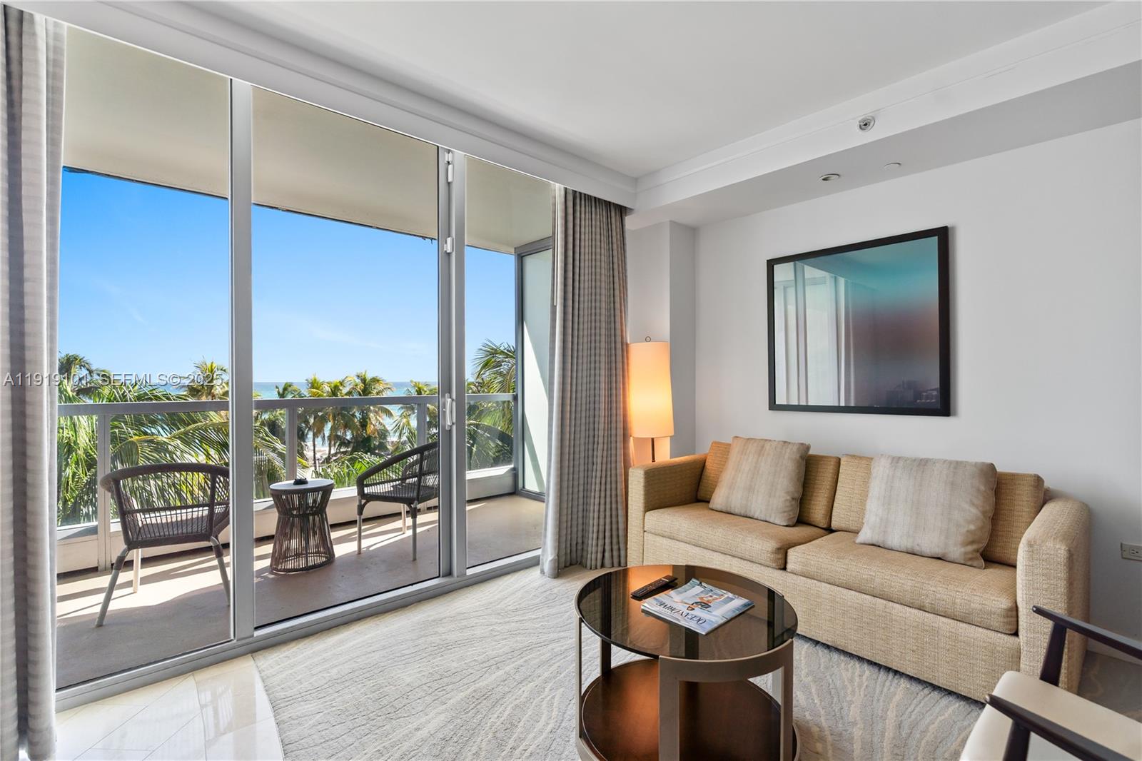 FONTAINEBLEAU III - Residential