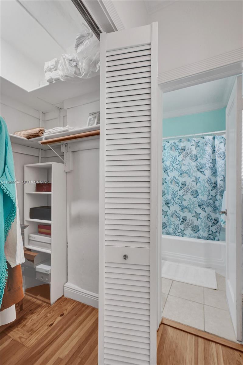 ESPANOLA WAY VILLAS CONDO - Residential