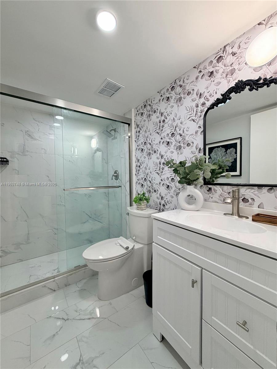 ROLLING GREEN CONDO H - Residential