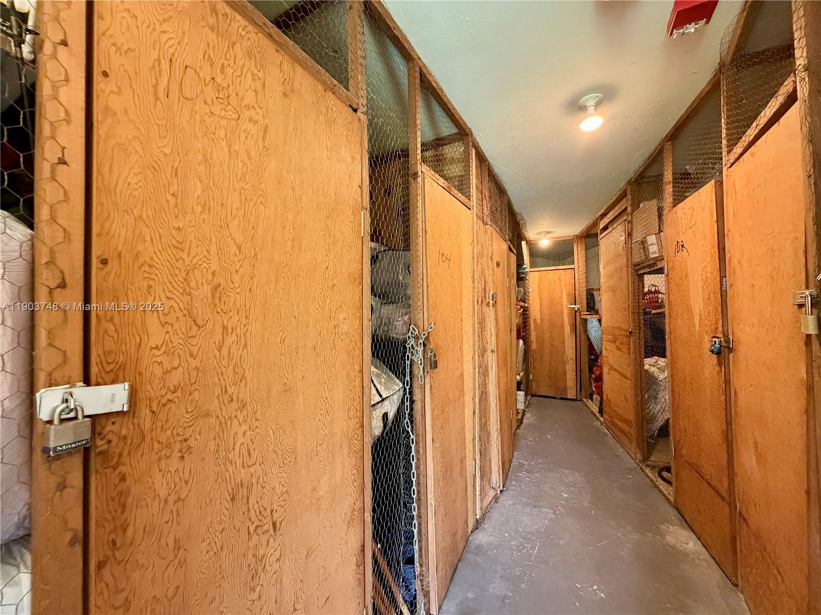 ROLLING GREEN CONDO H - Residential