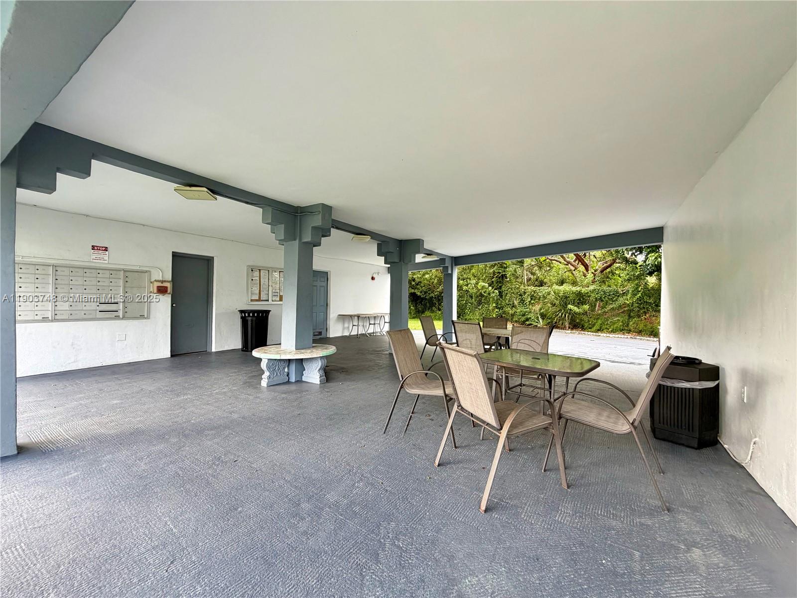 ROLLING GREEN CONDO H - Residential