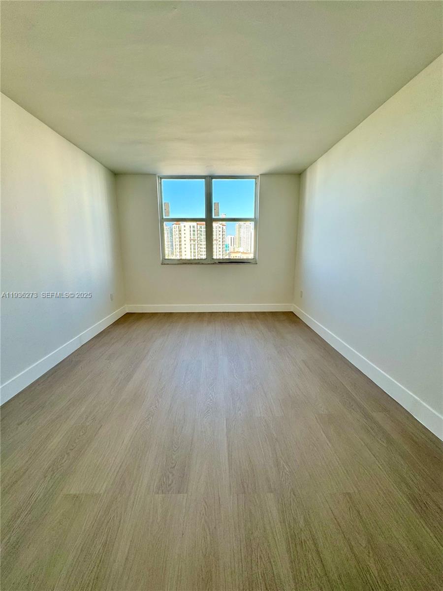 ARLEN HOUSE CONDO - Residential