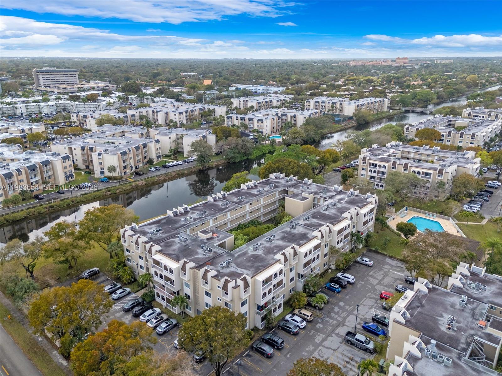 VILLAGE OF KINGS CREEK CO - Residential