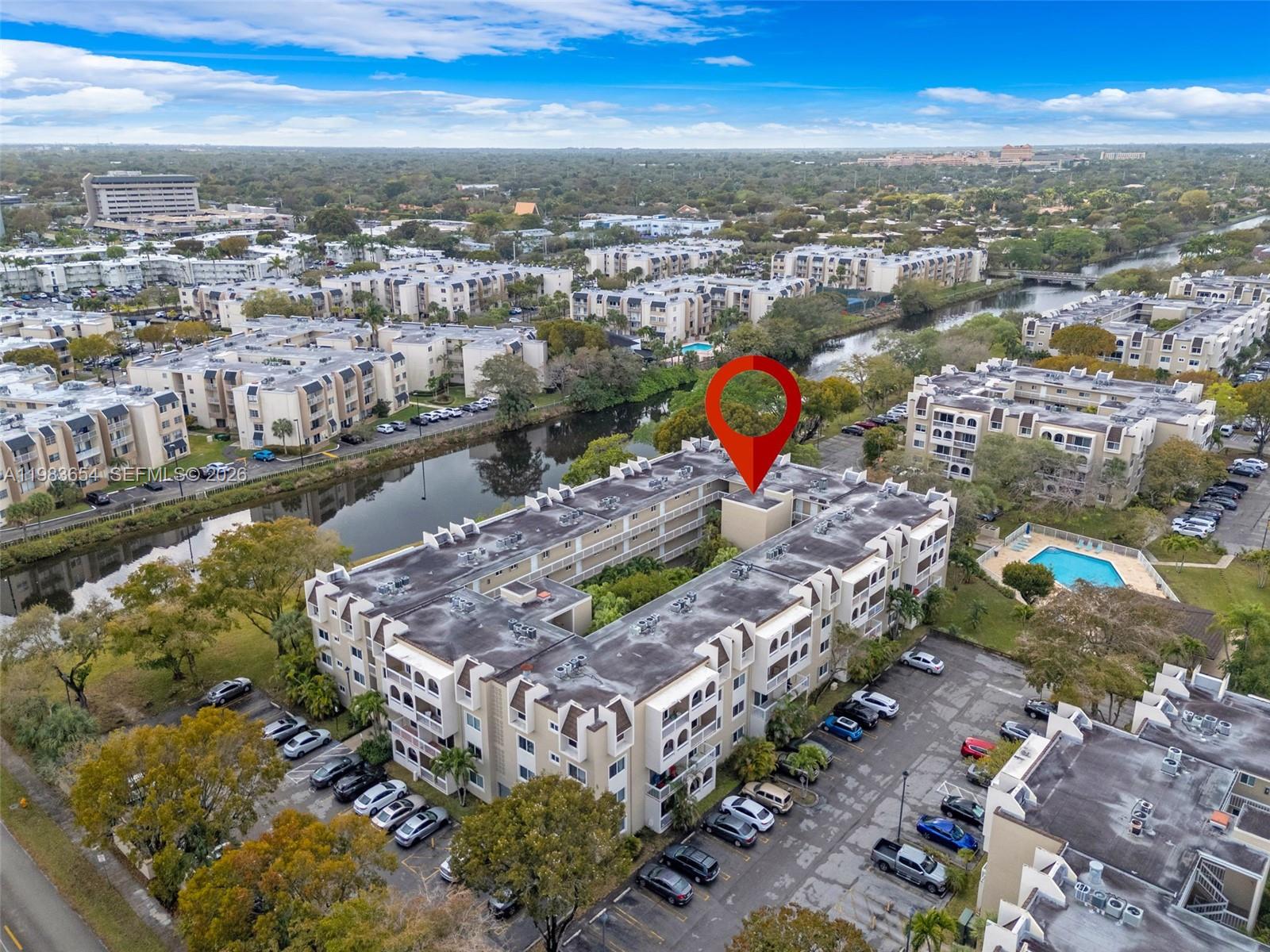 VILLAGE OF KINGS CREEK CO - Residential