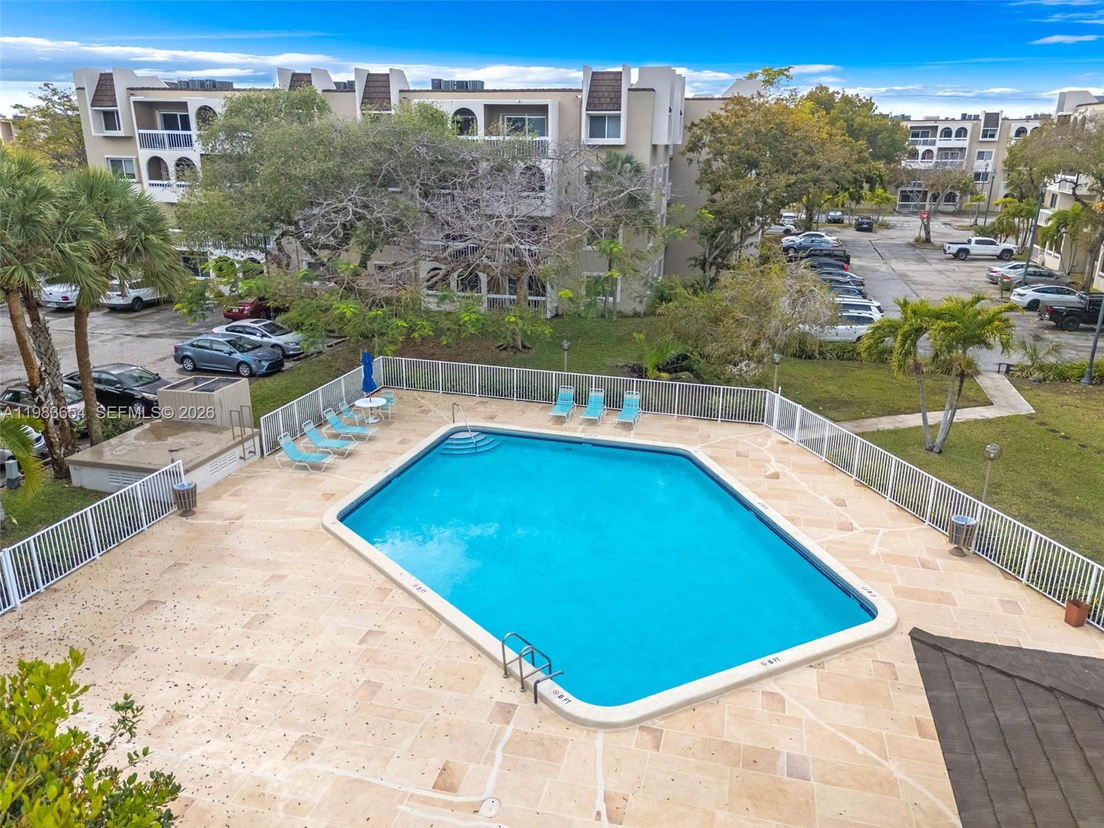 VILLAGE OF KINGS CREEK CO - Residential