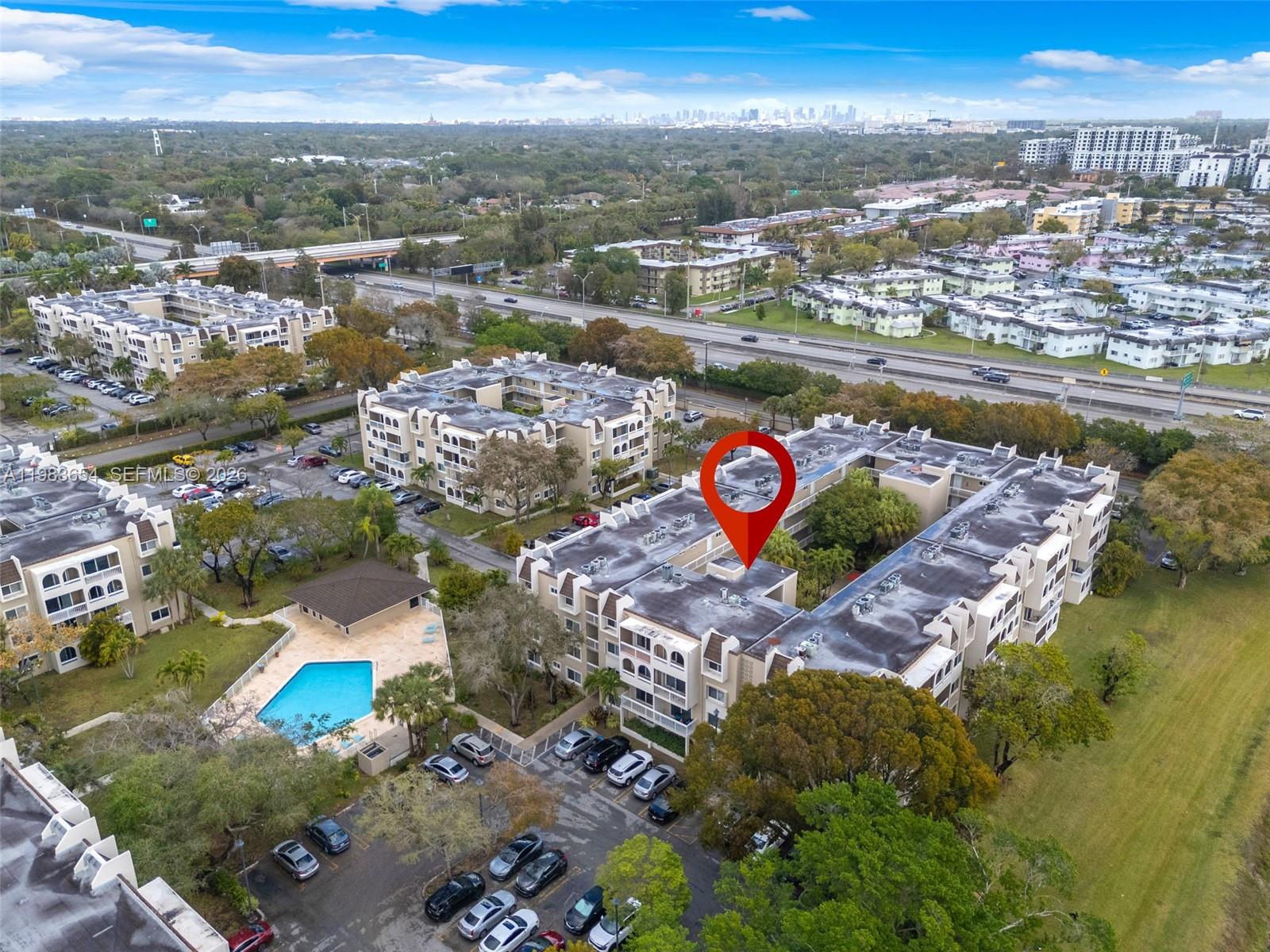 VILLAGE OF KINGS CREEK CO - Residential