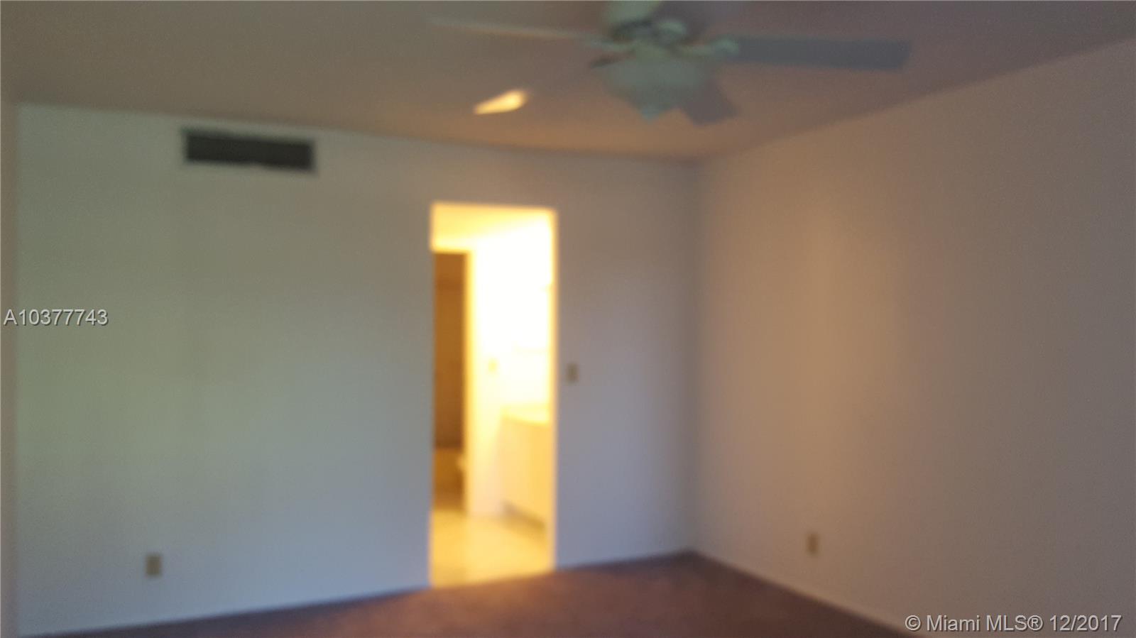 BISCAYA IV CONDO - Residential Lease