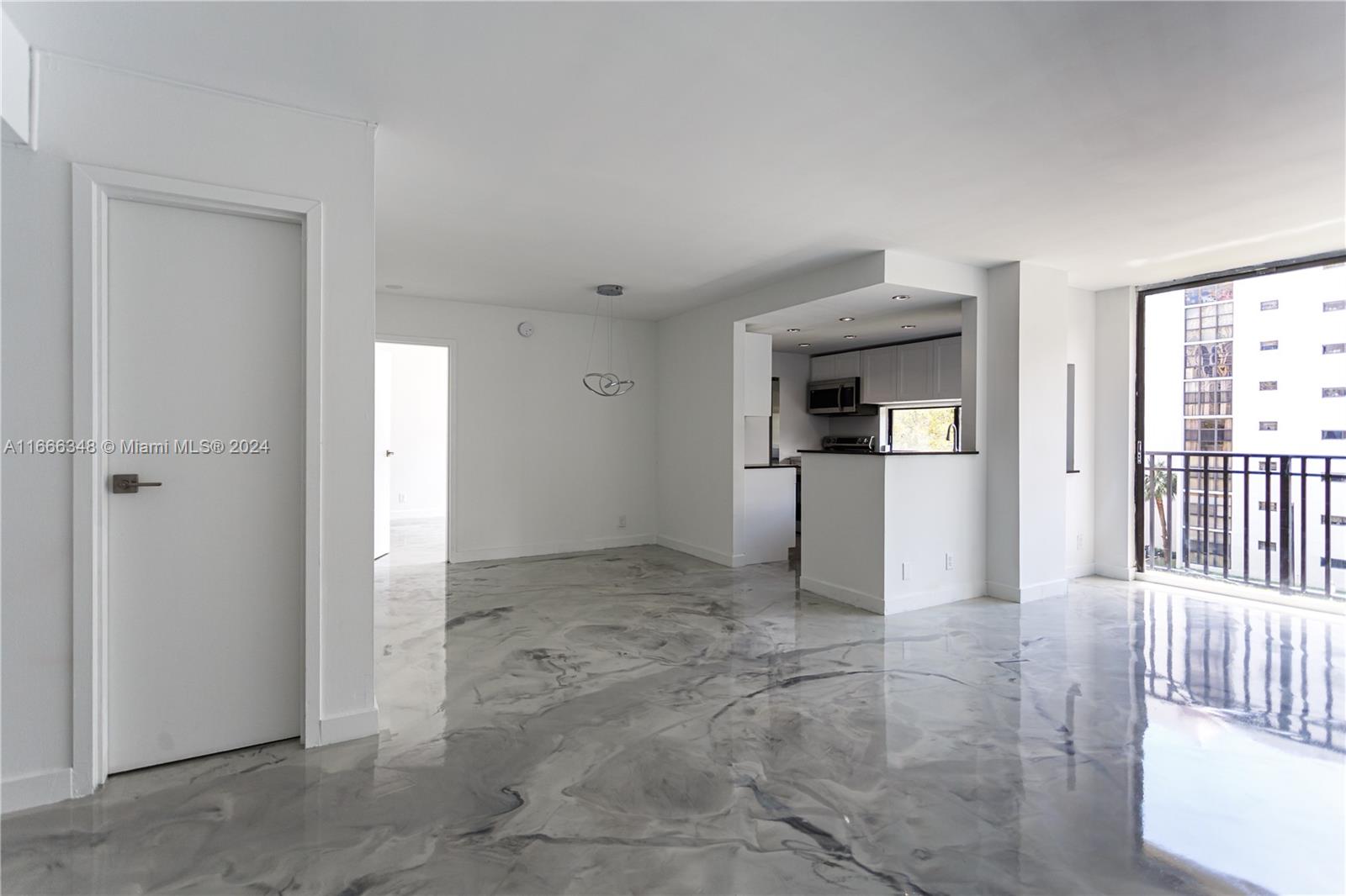 17021 N Bay Rd 428, Sunny Isles Beach, Miami-Dade County, Florida - 1 Bedrooms  
2 Bathrooms - 