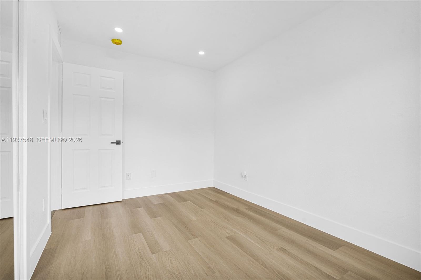 NICHOLS GOLF ESTATES - Residential