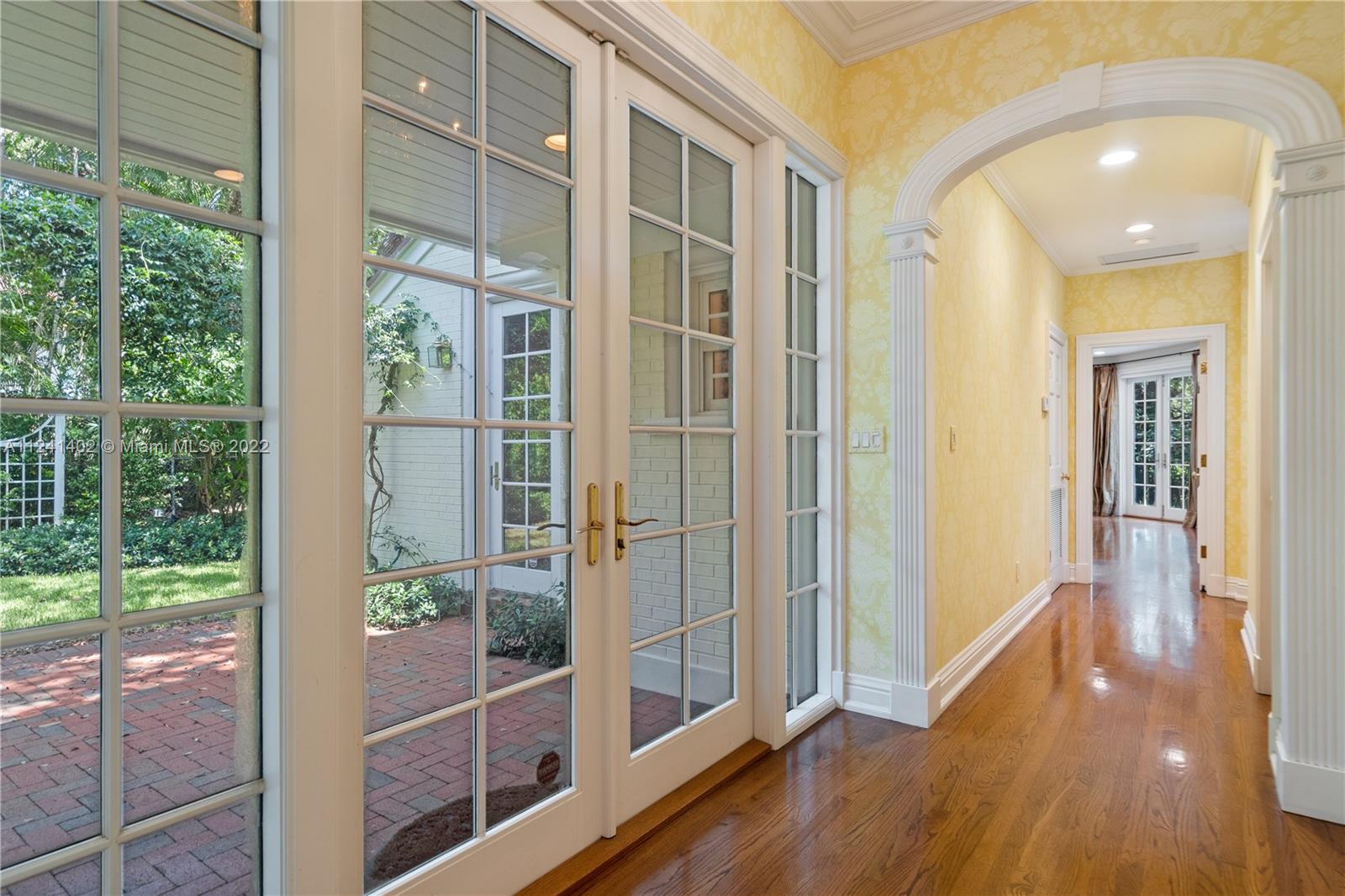 CARTER-HINSON TR - Residential