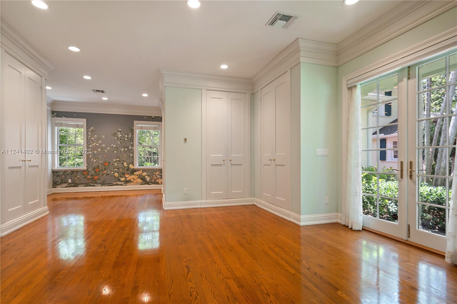 CARTER-HINSON TR - Residential