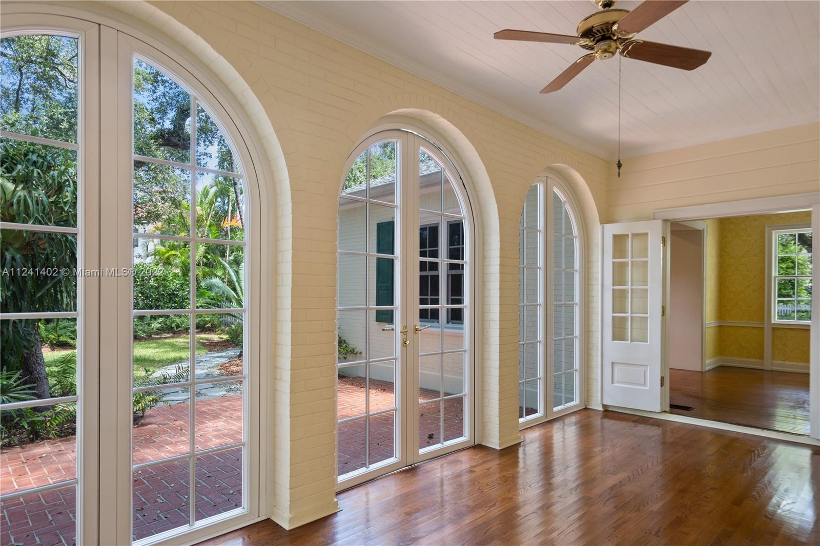 CARTER-HINSON TR - Residential