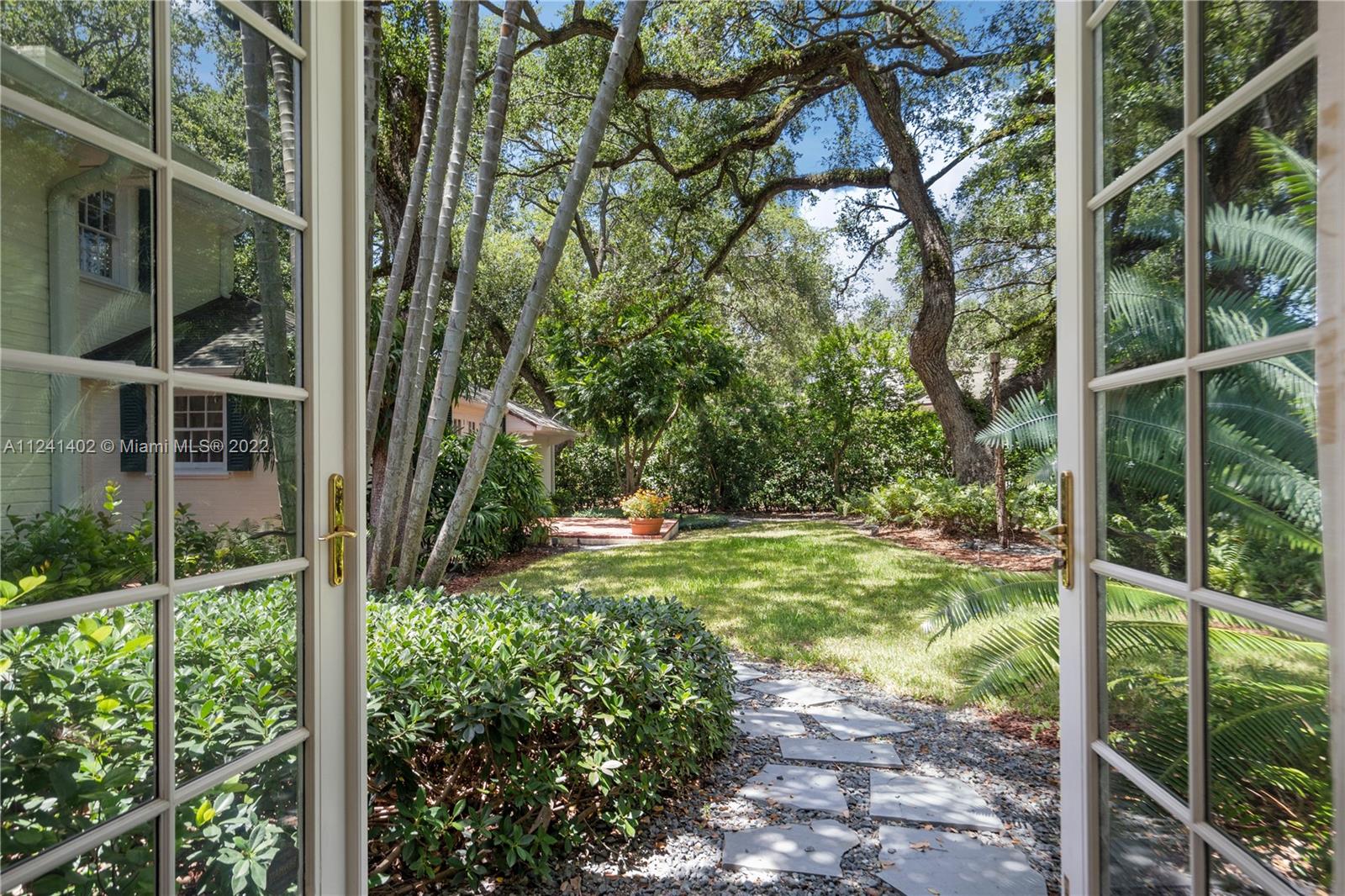 CARTER-HINSON TR - Residential