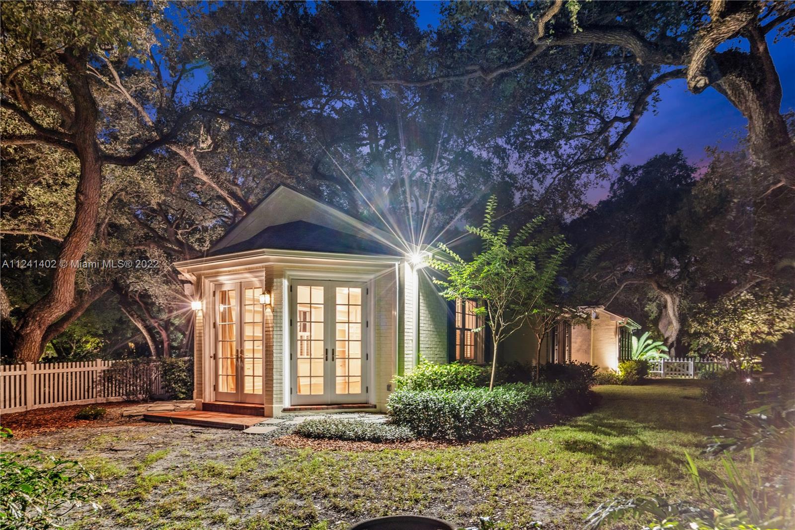 CARTER-HINSON TR - Residential