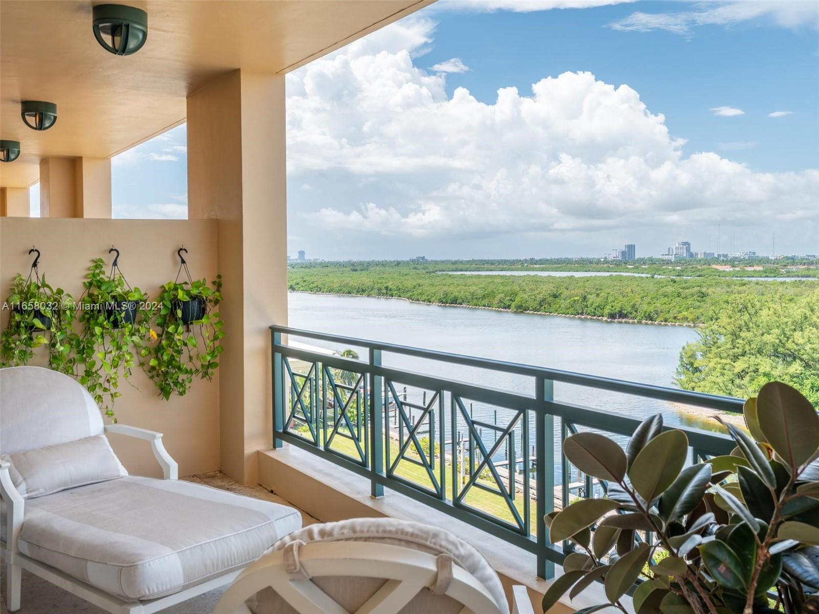 VILLAS OF POSITANO CONDO - Residential