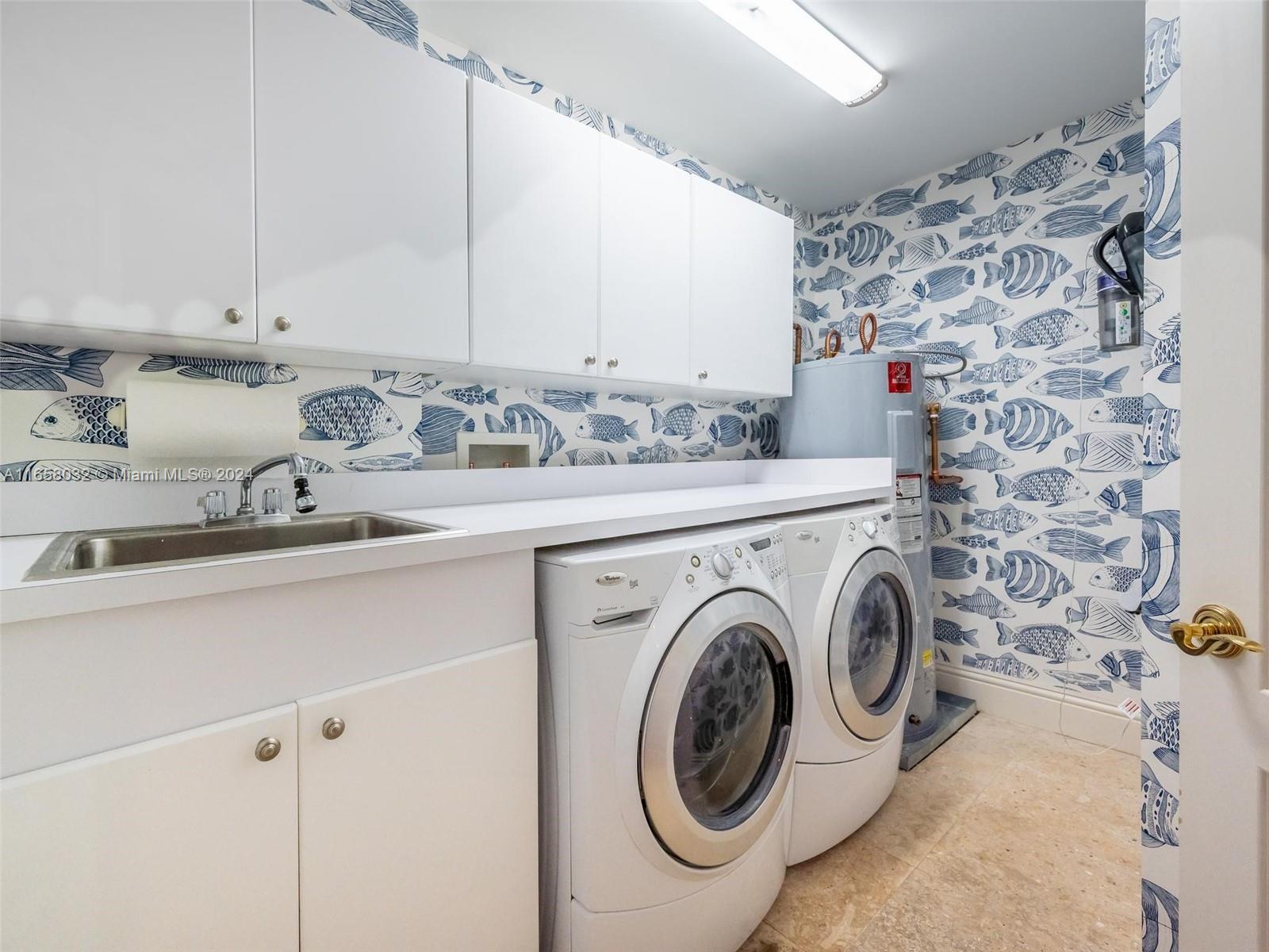 VILLAS OF POSITANO CONDO - Residential