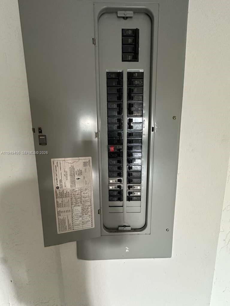 ISLES AT WELLINGTON 8 - Residential