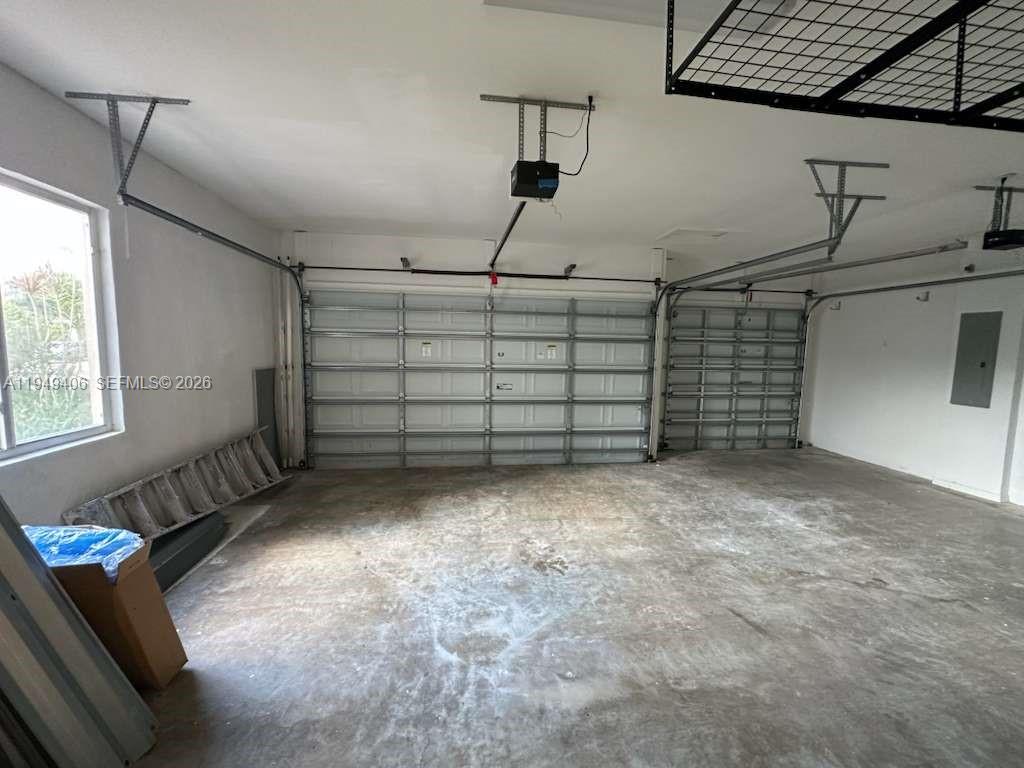 ISLES AT WELLINGTON 8 - Residential