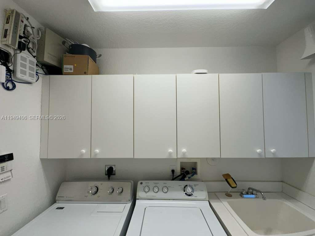 ISLES AT WELLINGTON 8 - Residential