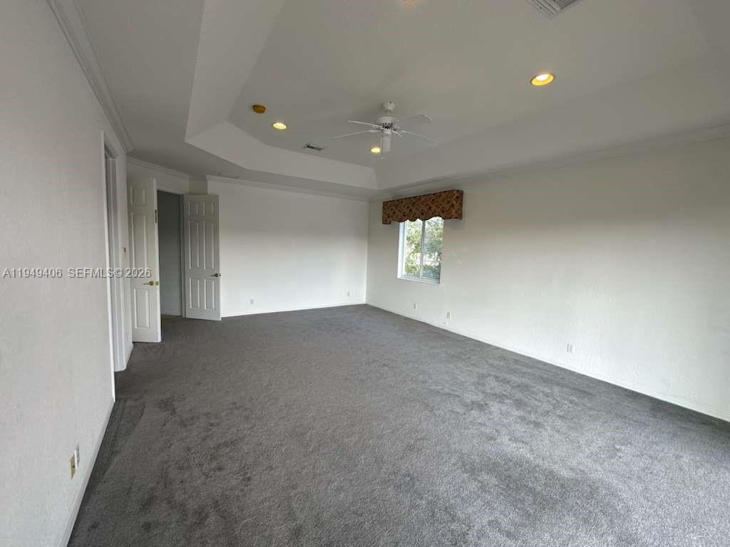 ISLES AT WELLINGTON 8 - Residential