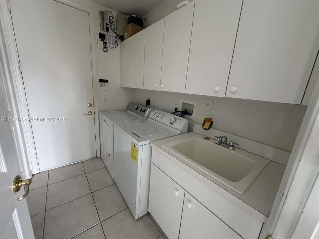 ISLES AT WELLINGTON 8 - Residential