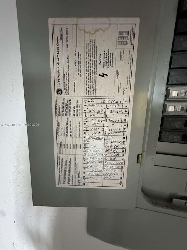 ISLES AT WELLINGTON 8 - Residential
